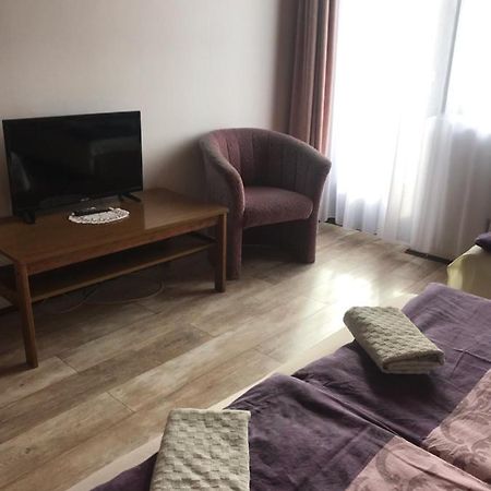Ilona Panzio Hotell Balatonlelle Eksteriør bilde