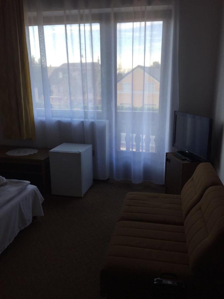 Ilona Panzio Hotell Balatonlelle Eksteriør bilde
